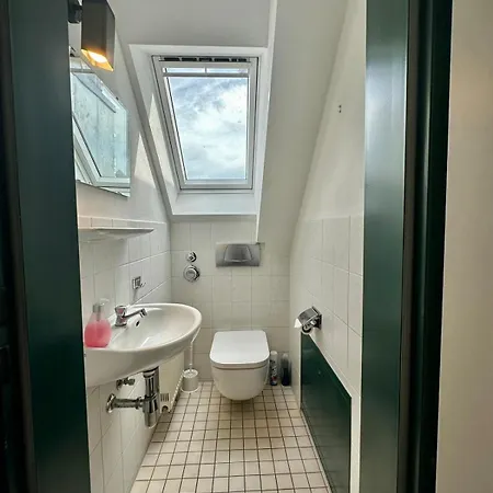 Schoene 4 Schlafzimmer Maisonette In